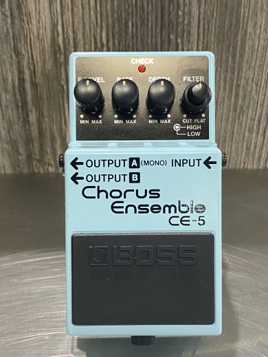 【koma様】BOSS CE-5 Chorus Ensemble BOSS CE-5 Stereo Chorus Ensemble Pedal : Amazon.ca: Musical
